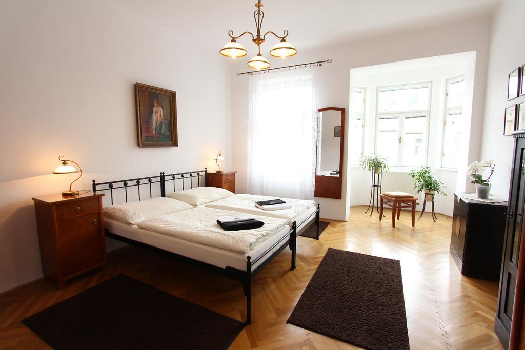 Penzion Jelen Vranov nad Dyjí Quarto foto